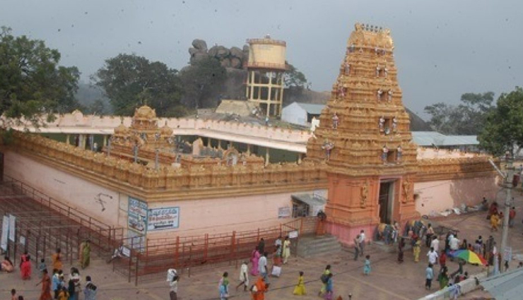 telangana,temples in telangana,alampur jogulamba temple,padmakshi temple,saleshwaram lingayya swamy temple,sri raja rajeshwara temple,kondagattu temple