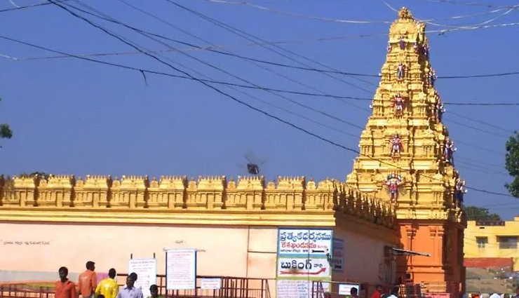 temples of telangana,telangana,alampur jogulamba temple,saleshwaram lingayya swamy temple,padmakshi temple,chaya someswara swamy temple,sri raja rajeshwara temple,kondagattu temple