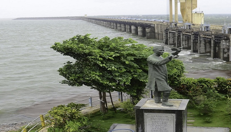 hyderabad,warangal,adilabad,karimnagar,ranga reddy,khammam,nizamabad,mahbubnagar,medak,nalgonda,famous tourism destinations,tourism destinations to visit in telangana,telangana