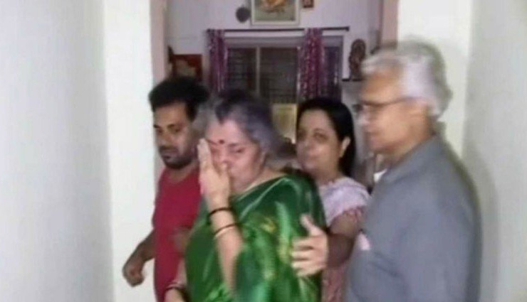 मशहूर एक्ट्रेस की बेटी ने फांसी लगाकर की आत्महत्या, मानसिक बीमारी से जूझ रही थीं