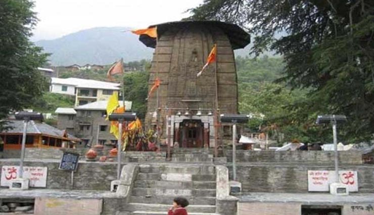 आखिर क्यों इस मंदिर में जाने से कतराता है इंसान, पास जाते ही कांपने लगते है पैर weird temple,yamraj temple,yamraj temple bharmour,temple where person feel fear