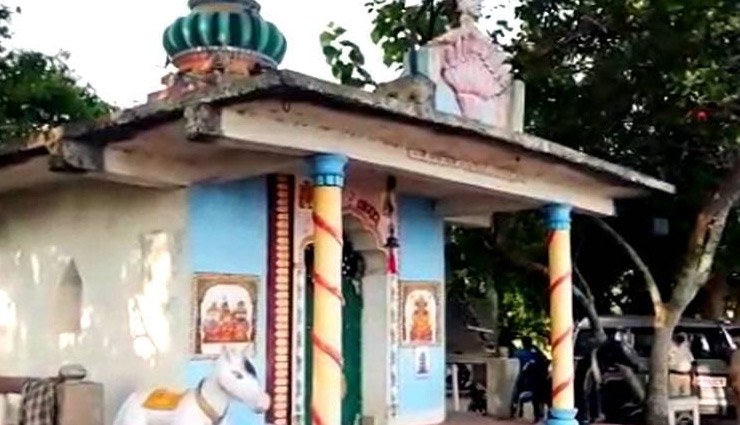 कोरोना के खात्मे का दावा, मंदिर में इंसान की बलि, जाने क्या है माजरा