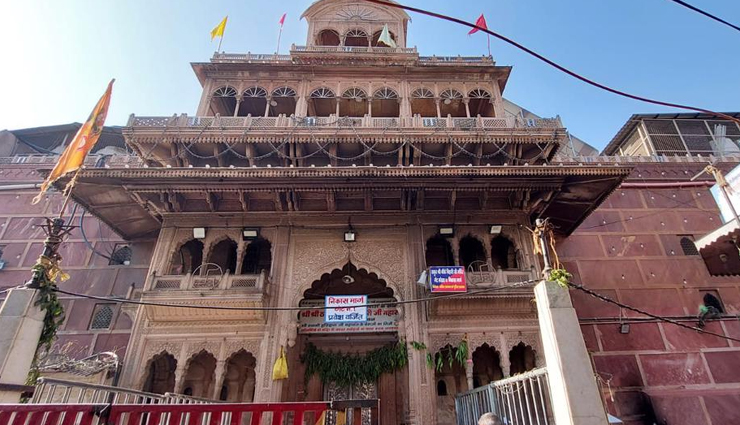 these are the famous and ancient temples of lord krishna,devotees yearn to have a glimpse,holiday,travel,tourism