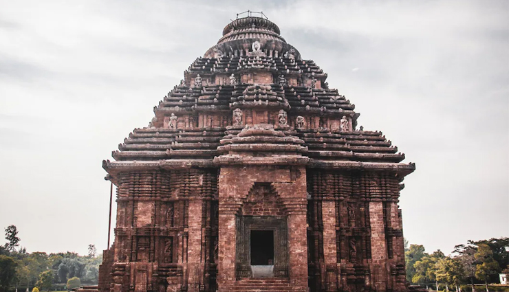 temples to visit in india,beautiful temples,sri ranganathaswamy,konark sun temple,somnath temple,tungnath temple,akshardham temple