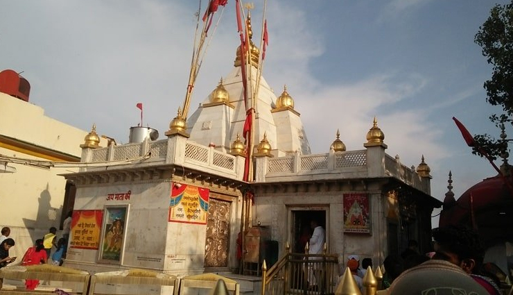 temples to visit in navratri,maa durga temples in navratri,temples in india,india,vaishno devi in katra,jammu & kashmir,naina devi temple,bilaspur,chamunda devi,himachal pradesh,jwala ji devi temple,kangra,mansa devi temple,haridwar,maha kali devi temple,ujjain