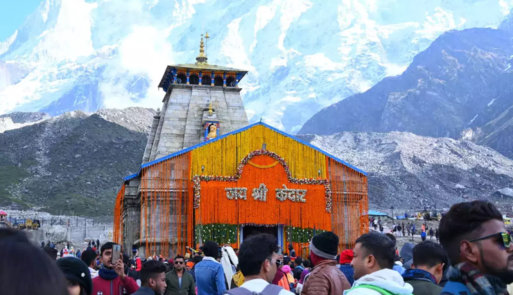 temples in india,india,vaishno devi temple,amarnath cave,kedarnath temple,gangotri temple,yamunotri temple,golden temple,meenakshi amman temple,shirdi sai temple,shani shingnapur temple,brahma temple,kaal bhairav temple,badrinath temple,baijnath temple
