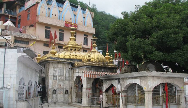 temples to visit in navratri,maa durga temples in navratri,temples in india,india,vaishno devi in katra,jammu & kashmir,naina devi temple,bilaspur,chamunda devi,himachal pradesh,jwala ji devi temple,kangra,mansa devi temple,haridwar,maha kali devi temple,ujjain