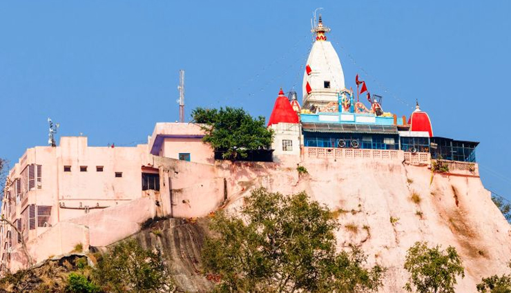 temples to visit in navratri,maa durga temples in navratri,temples in india,india,vaishno devi in katra,jammu & kashmir,naina devi temple,bilaspur,chamunda devi,himachal pradesh,jwala ji devi temple,kangra,mansa devi temple,haridwar,maha kali devi temple,ujjain