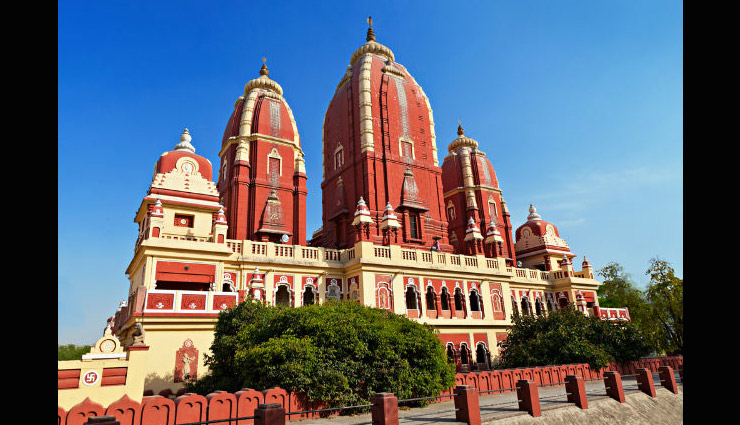 संस्कृति और इतिहास का एक महत्वपूर्ण हिस्सा हैं दिल्ली के ये 5 मंदिर