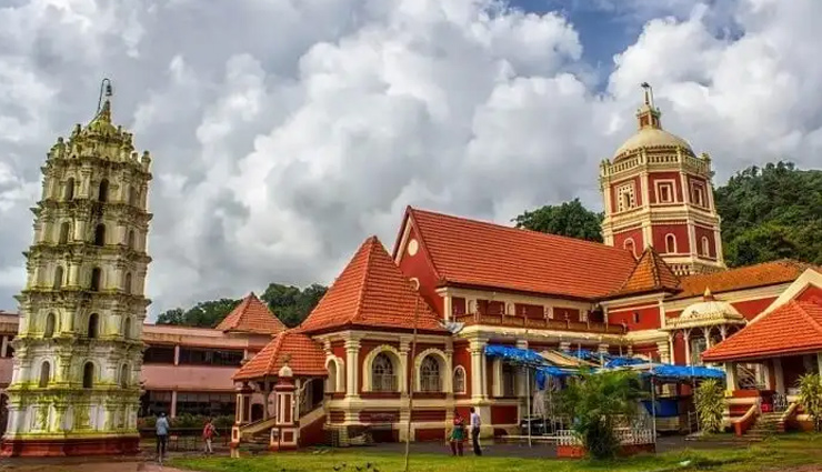 नाईट लाइफ के अलावा इन 10 मंदिरों के लिए भी प्रसिद्द हैं गोवा, जाएं तो जरूर करें दर्शन 