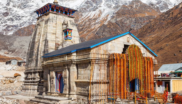 temples in india,must visit in india,vaishno devi mandir,jammu & kashmir,kedarnath,uttarakhand,sri venkateswara temple,tirupati,kashi vishwanath temple,varanasi,meenakshi temple,madurai