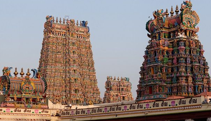 temples in india,must visit in india,vaishno devi mandir,jammu & kashmir,kedarnath,uttarakhand,sri venkateswara temple,tirupati,kashi vishwanath temple,varanasi,meenakshi temple,madurai