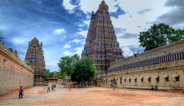 highly preserved temples,temples of tamil nadu,world heritage temple,world heritage temple of tamil nadu,brihadeeswarar temple,airavatesvara temple,gangaikonda cholapuram temple,seven pagodas,cave temple