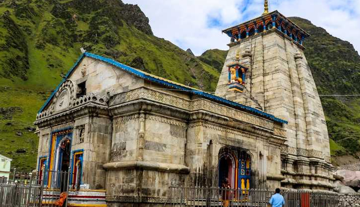 uttarakhand,temples in uttarakhand,kedarnath temple,badrinath temple,tungnath temple,jhoola devi temple,jwalpa devi temple,pauri