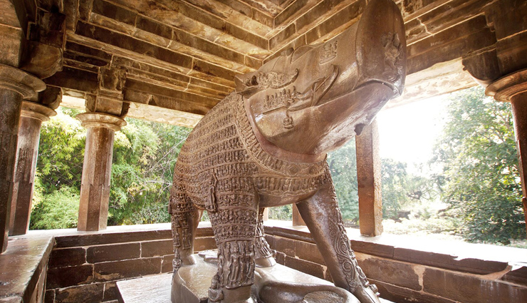 भारत के इन 6 मंदिरों में की जाती हैं जानवरों की पूजा, प्रचलित हैं कई किंवदंतीयां
