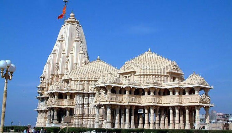 temples of gujarat,gujarat,ambaji temple,somnath jyotirlinga,pavagadh mata temple,modhera sun temple,kirti toran vadnagar