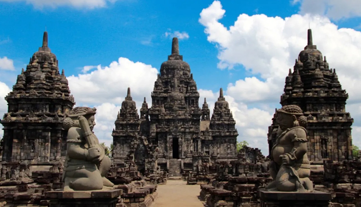 hindu temples,hindu temples outside india,temples outside india,prambanan temple,java,indonesia,angkor wat,cambodia,pashupatinath temple,kathmandu,nepal,tanah lot temple,bali,indonesia,batu caves sri subramanian swamy devasthanam,kuala lumpur,malaysia