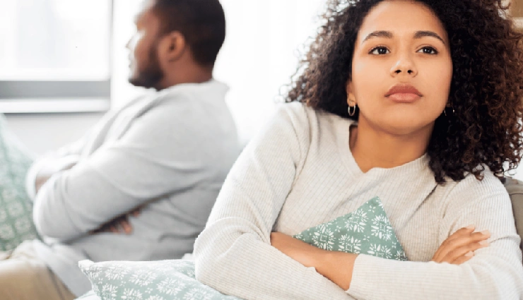 he is not into you,mixed signals in dating,dating honesty,relationship red flags,dating advice for women,emotional clarity in relationships,stop chasing him,inconsistent texting signs,signs he’s playing games,dating truths over fairy tales