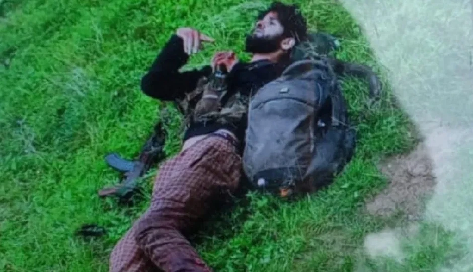 जम्मू-कश्मीर के कुलगाम में रातभर चली मुठभेड़, एक आतंकवादी ढेर