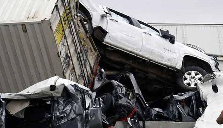 america,texas,road accident,car collision,6 died,world news