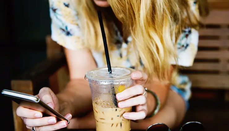 early dating texting rules,texting etiquette in early dating,how often to text when dating,texting tips for new relationships,texting dos and donts in dating,healthy texting habits,early stages of dating communication,when to text during early dating,overtexting in dating,texting rules for new couples,texting frequency when dating,balance texting and dating,mutual texting effort,first dating text tips,how to text in a new relationship