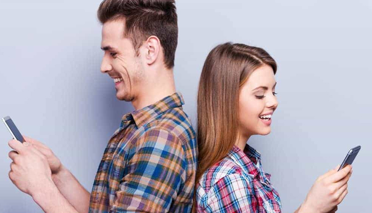 10 Easy To Do Tips To Keep a Text Conversation Going
