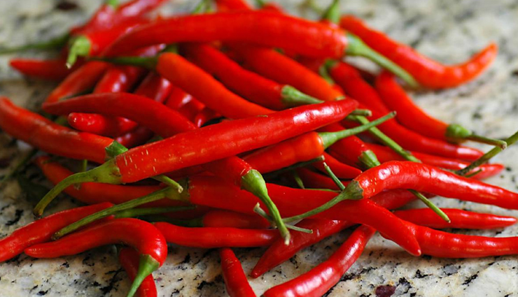 know your pepper and its hotness,different kinds of pepper,mirch and its types,food ingredient,types of pepper and how hot they may taste,know the pepper by its shape,bell pepper,cherry pepper,anaheim pepper,jalapeno pepper,serrano pepper,cayenne pepper,tabasco pepper,thai pepper,rocoto pepper,habanero chili pepper,ghost pepper,carolina reaper