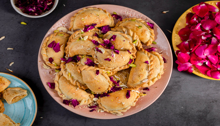 thandai gujiya recipe,recipe,recipe in hindi,holi special recipe