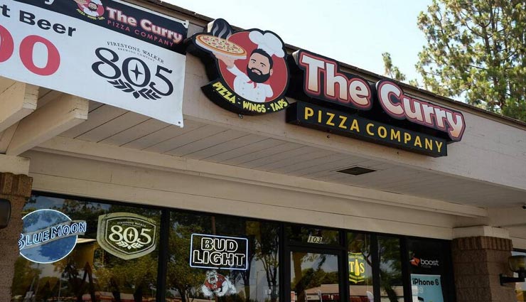 free pizza,phone in locker,the curry pizza,weird offer,restaurant offer
