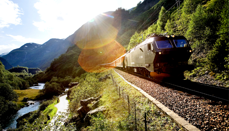 train journeys,beautiful train journeys,rain journeys around the world,travel