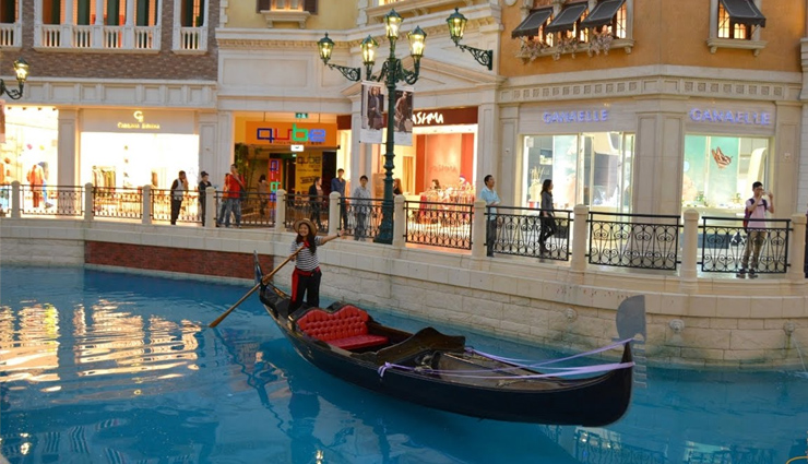 noida,noida tourist destinations,tourist destinations in noida,noida travel,holidays in noida,uttar pradesh tourism