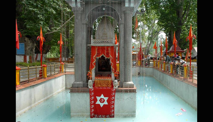 the kheer bhawani temple,the shankaracharya temple,the lord surya or martand temple,lord shiva & lord vishnu at awantipur,sharika devi temple,temples in kashmir,kashmir