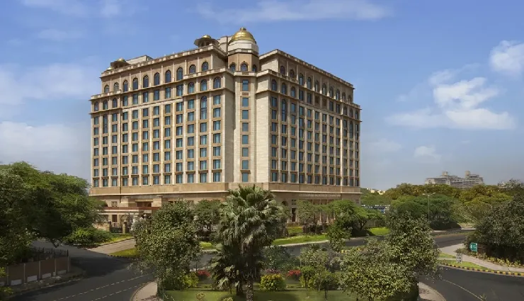 top luxury hotels in india,best 5-star hotels india,royal palaces turned hotels,luxury resorts india,oberoi udaivilas,taj lake palace udaipur,rambagh palace jaipur,umaid bhawan palace jodhpur,the leela palace new delhi,the oberoi amarvilas agra,wildflower hall shimla,the taj mahal palace mumbai,amanbagh rajasthan,evolve back resorts,heritage hotels india,palatial stays in india,luxury travel destinations india,regal hotels india,iconic hotels india