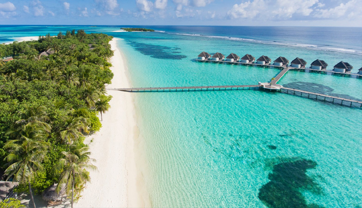 beautiful tropical island,best tropical island,the seychelles,the maldives,ko lipe,bali and the gili islands,fiji,tahiti,big island hawaii,the cook islands,curacao,the perhentian islands,travel,holidays,travel guide,travel tips