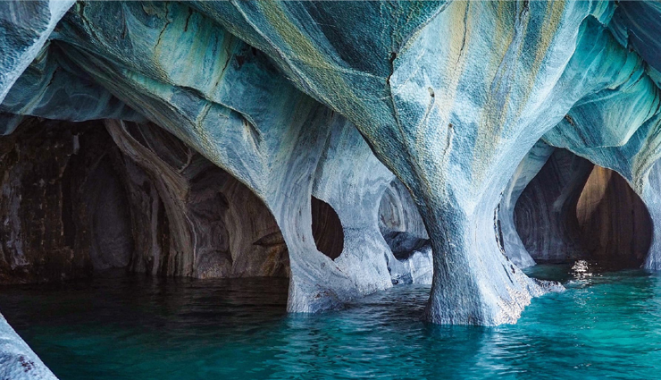 chile,natural wonders to visit in chile,8 amazing natural wonders to visit in chile,valle de la luna,torres del paine,bahia inglesa,geysers el tatio,the marble cathedral,queulat hanging glacier,piedras rojas,vicente perez rosales national park,travel,travel guide,travel tips