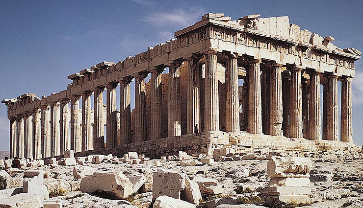 holidays,taj mahal,10 famous historic sites around the world,historic sites,historical places around the world,wander lust,places to be visited around the world,machu picchu,tikal,the pyramids at giza,angkor wat,petra,stonehenge,the colosseum and forum,the parthenon,easter island