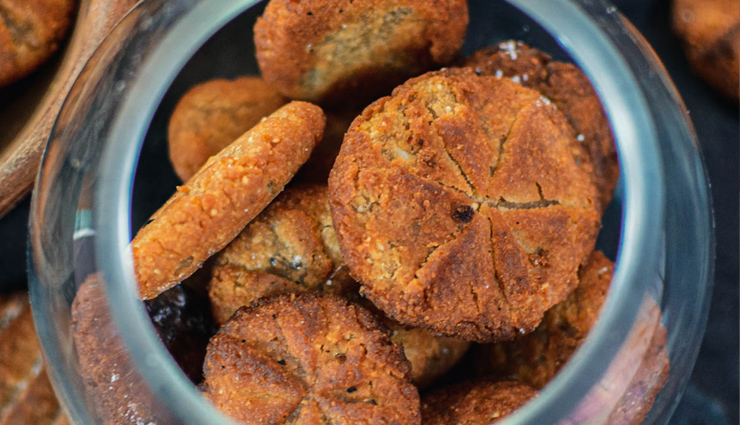 bihari cuisine specialties,traditional foods of bihar,authentic dishes from bihar,popular bihari delicacies,iconic food items from bihar,must-try foods in bihar,famous bihari recipes,culinary treasures of bihar,regional cuisine of bihar,best dishes to try in bihar