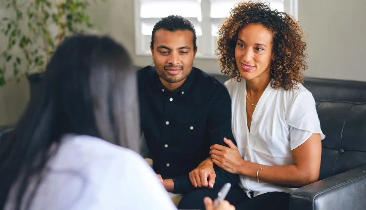 10 Red Flag Signs You Need Relationship Therapy