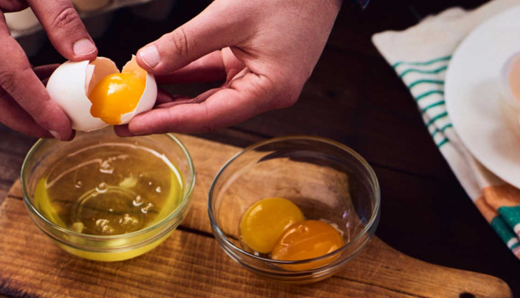 castor oil,egg yolk,Olive Oil,petroleum jelly,vitamin e capsule,thick eyebrows,home remedies for thick eyebrows,eyebrow care tips,beauty tips,summer tips,skin care tips