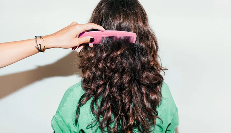 6 Easy Remedies To Get Thick Hair Naturally