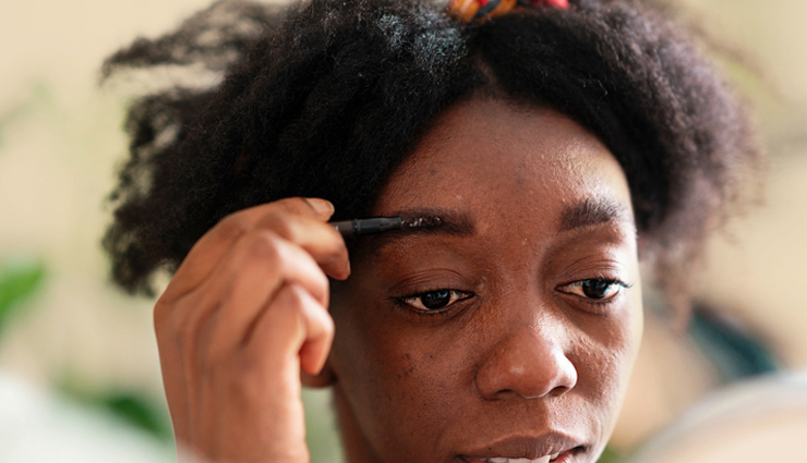 6 All Natural Ways To Get Thicker Eyebrows