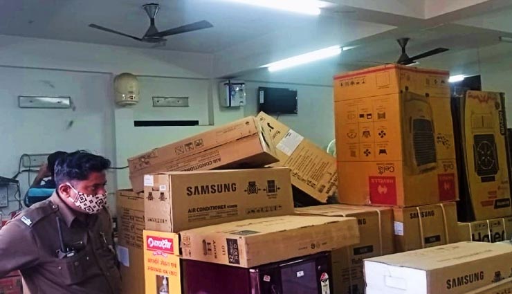 उदयपुर : इलेक्ट्रॉनिक शॉप को चोरों ने बनाया अपना निशाना, 8 लाख का माल लेकर हुए फरार