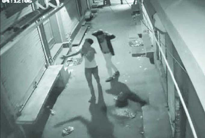cctv footage,thief,delhi,dance ,दिल्ली,चोरों का दुस्साहस