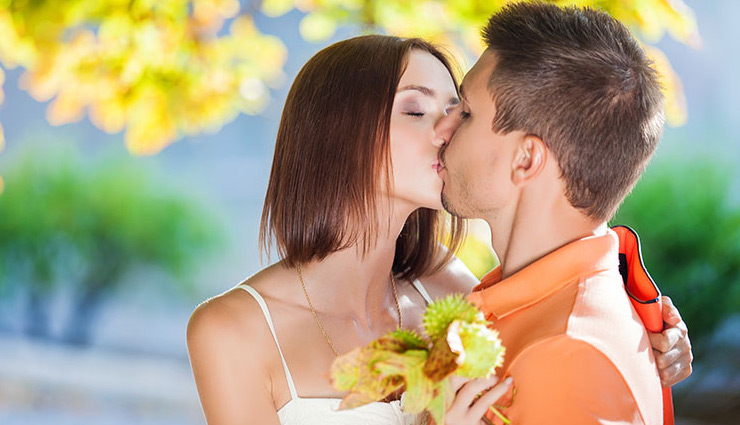 mates and me,sex,wanna turn him on touch him right here,how to turn your guy on,tips to turn on your guy,how to make your guy fall for you