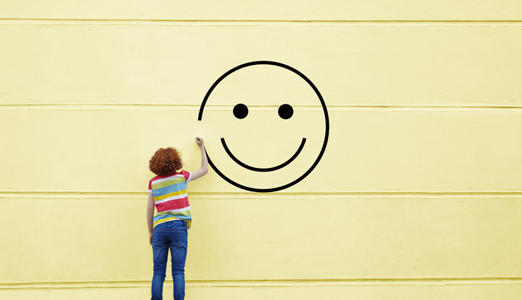 इन 5 चीजों में से घर में एक चीज रखना लाता है जीवन में खुशियाँ