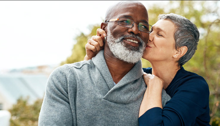 प्यार में इन बातों से समझौता करना गलत, आ सकता है आपके अस्तित्व पर संकट