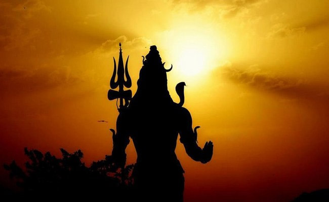 महाशिवरात्रि 2018 : राशि अनुसार करें भगवान शिव की पूजा, होगी सारी मुरादें पूरी