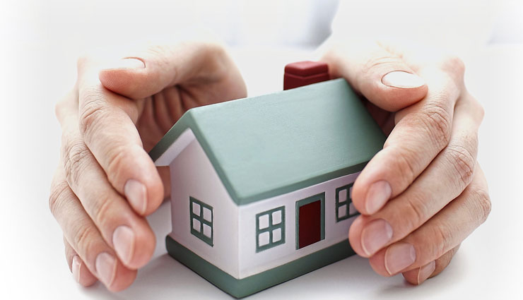 घर में रखी गई ये चीजें बनती है परेशानियों का कारण, इनसे दूरी में ही भलाई 