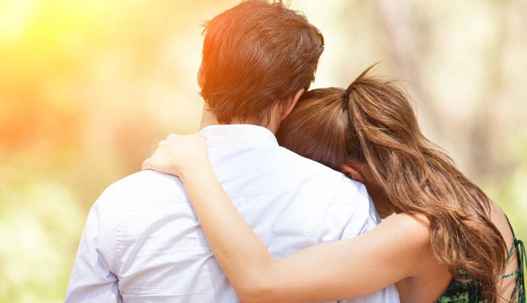 रिश्तों में मजबूती लाती हैं कम बोलने और ज्यादा सुनने की आदत listening more strengthens relationships,speaking less strengthens relationships,tips to strengthen relationship,relationship tips,mates and me