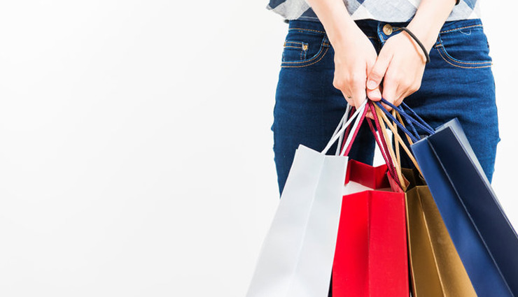 अगर आज जा रहे खरीददारी करने, तो जानें क्या खरीदना शुभ और क्या अशुभ 